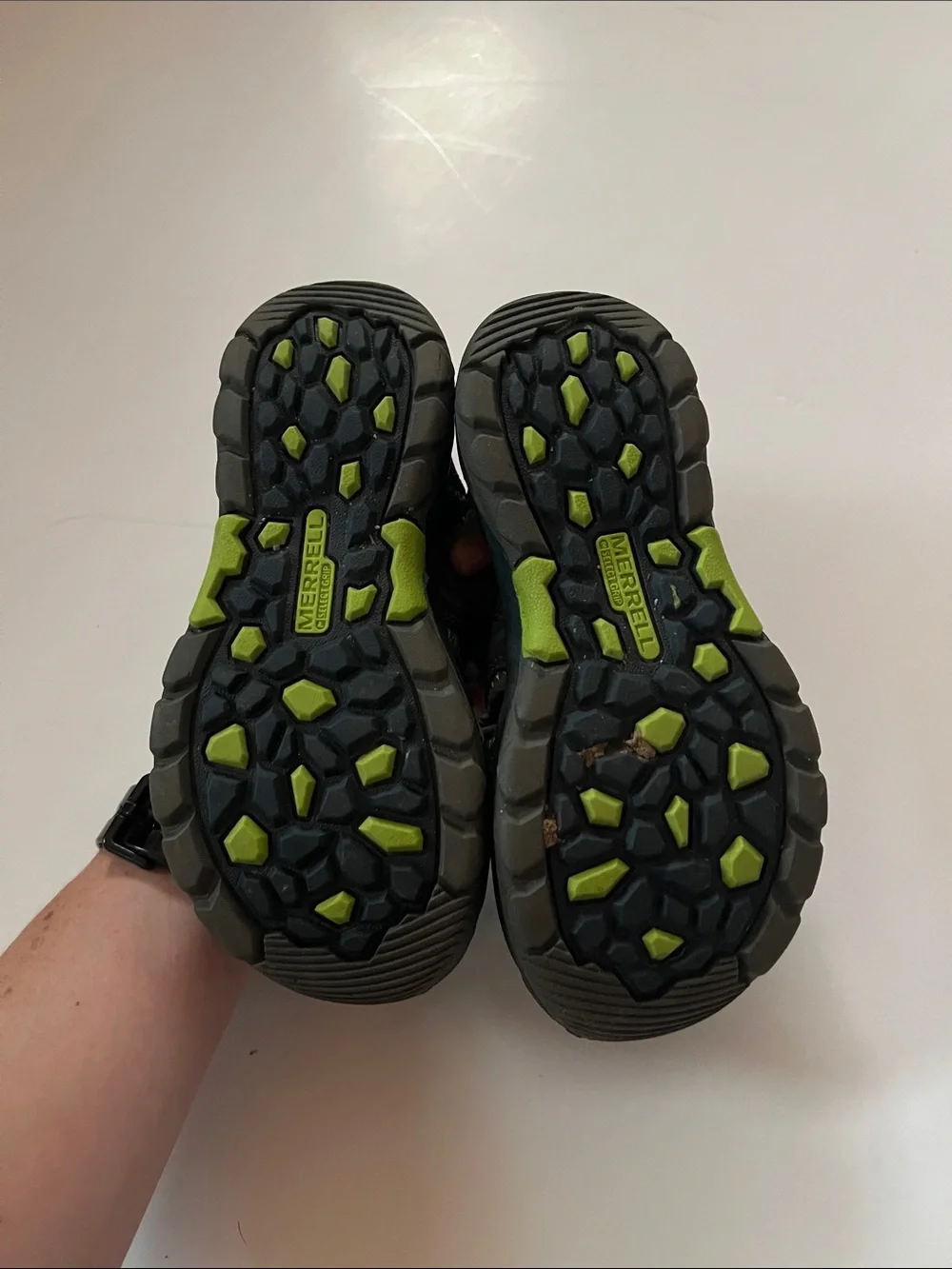 Merrill Kids Hydro Trekker size 12 green and blue